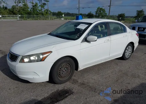2010 Honda Accord 2.4 Lx z USA, uszkodzony, nr VIN 1HGCP2F35AA043302